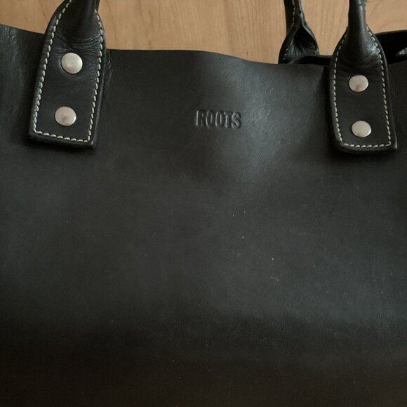 Last Chance VTG Roots Black Leather Short Handle Handbag with White Stitching - Picture 3 of 13